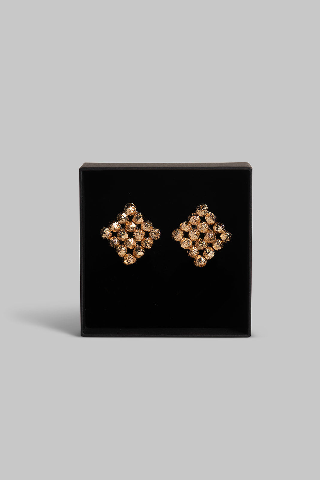 Ari Earrings Gold