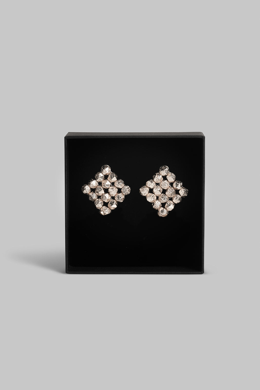 Ari Earrings Rhodium